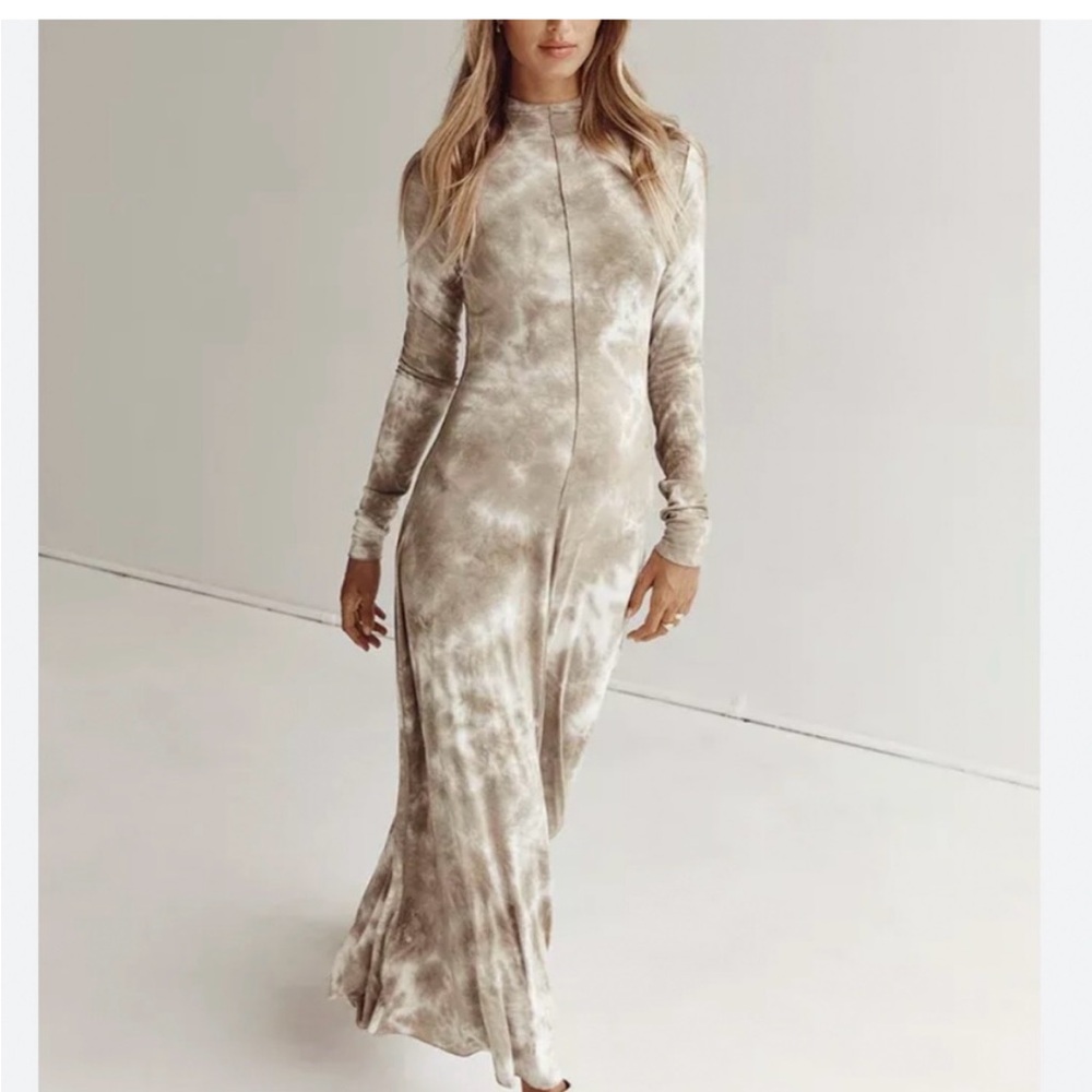 NWOT DISSH CASPER MOSS TIE DYE SLEEVED DRESS - S